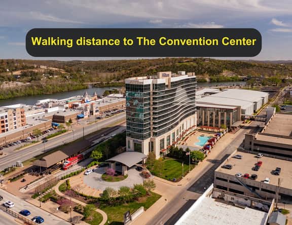 306 - Elevator, walk to landing Gym & indoor pool - Image 3